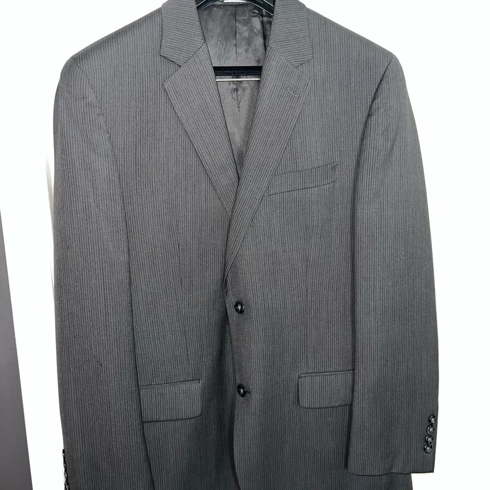 Black Brown 1826 Men's Gray Pinstripe Two-Button Sport Coat